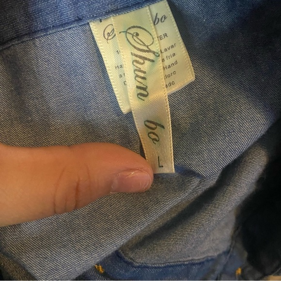 SHUN Bo Denim ripped patches button down collared crop top short sleeve blouse - Picture 4 of 7